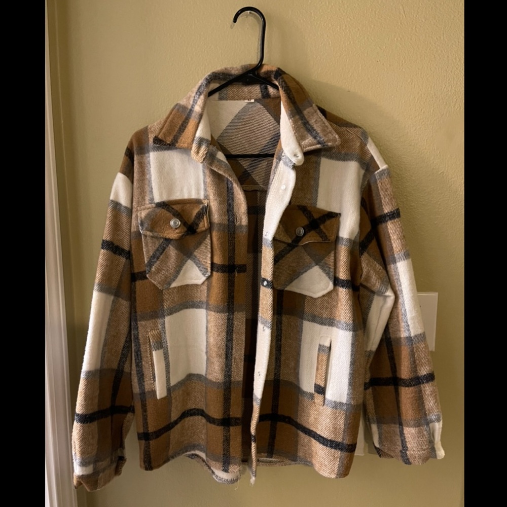 Trendy flannel shacket